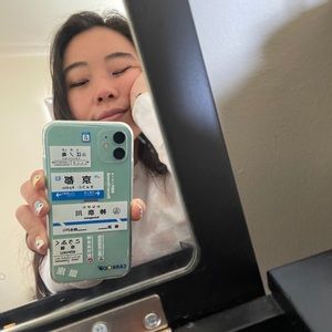 Meet your Posher, Chanel